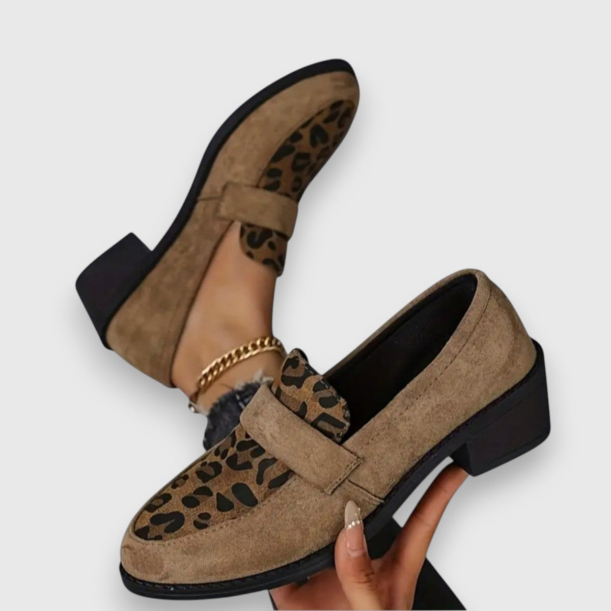 Consuelo | Mocasín marrón con estampado animal
