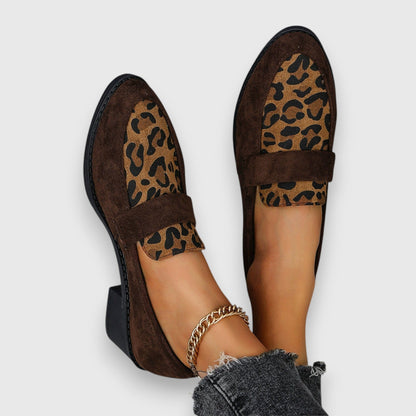 Consuelo | Mocasín marrón con estampado animal