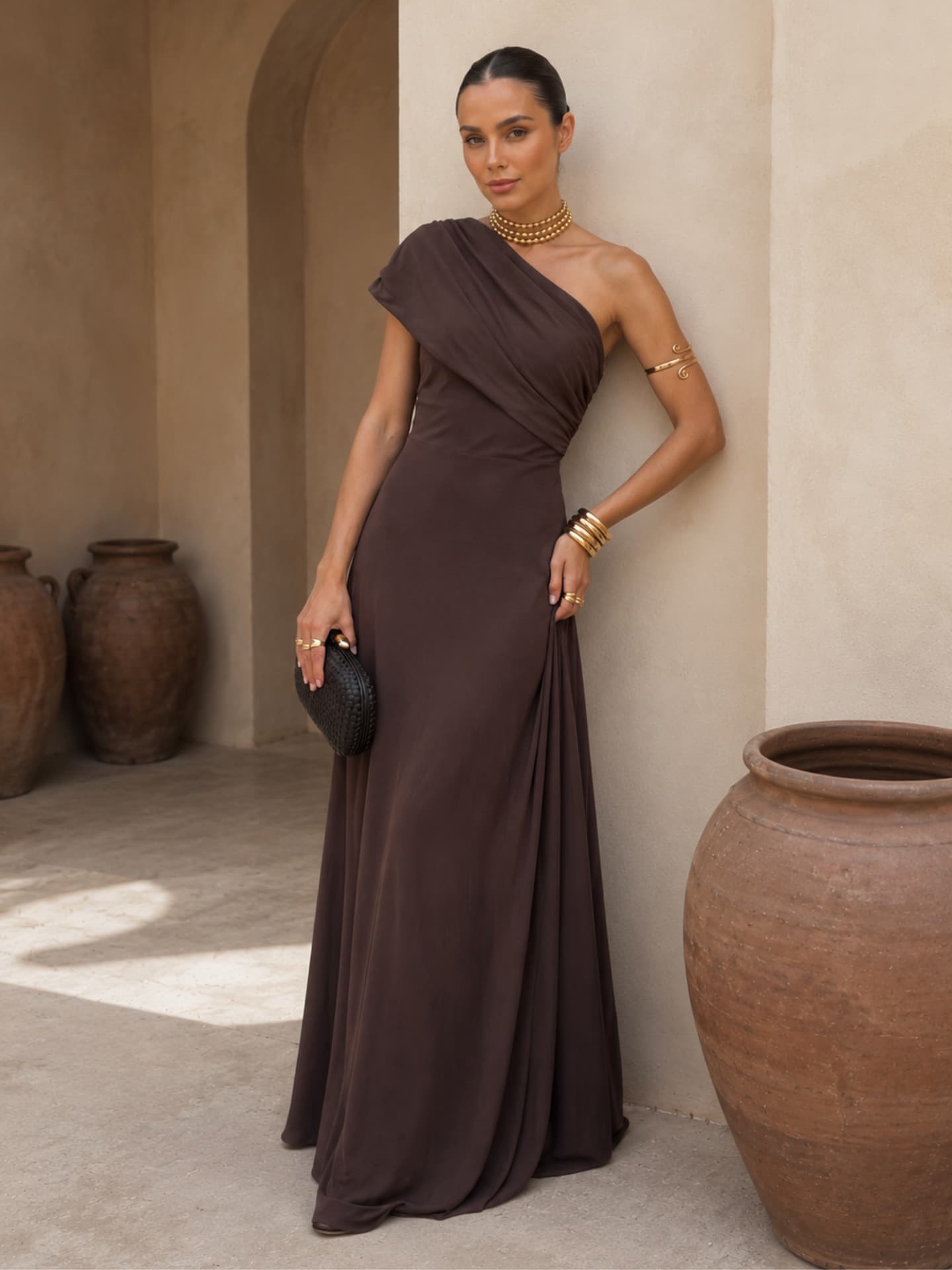 Vestido Toledo en elegante tono marrón