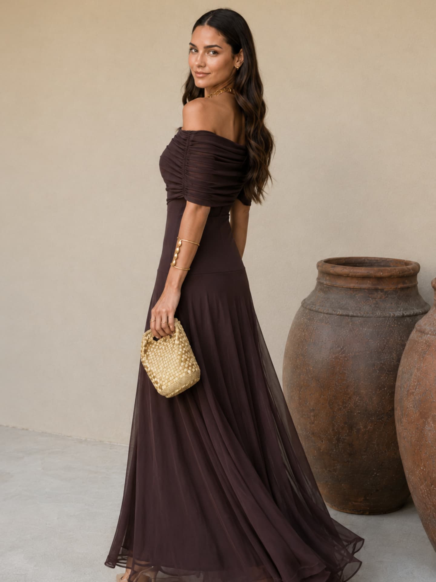 Vestido Toledo en elegante tono marrón