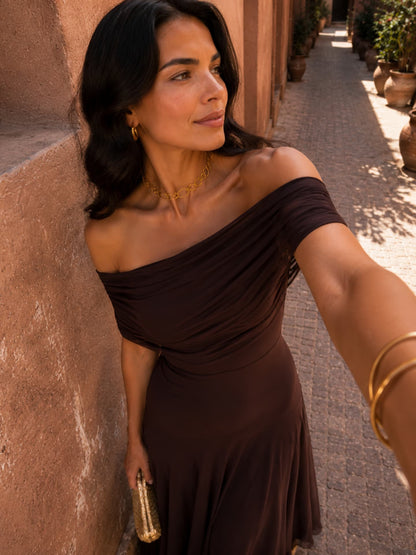 Vestido Toledo en elegante tono marrón