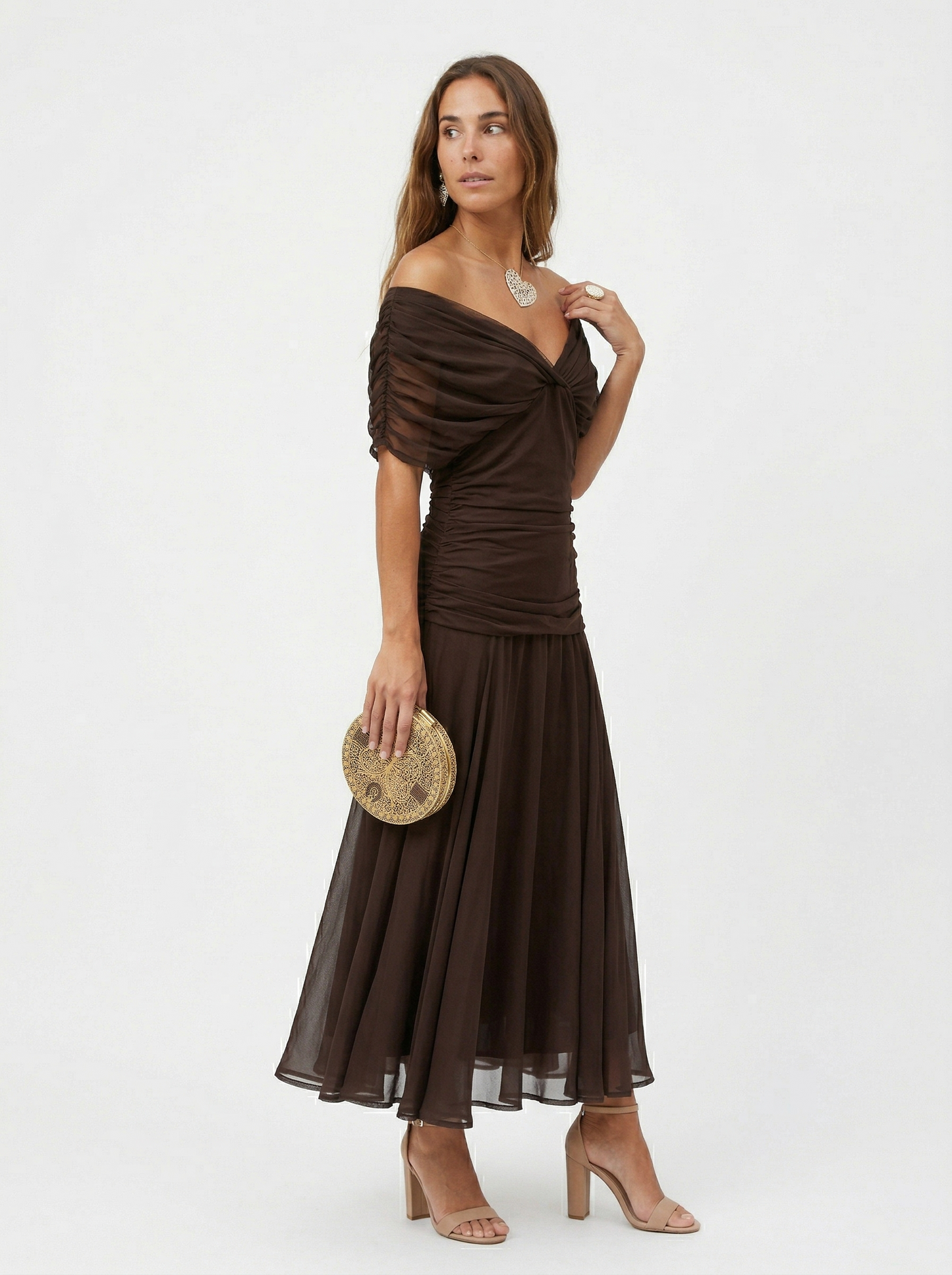 Vestido largo con escote en V, elegante y favorecedor