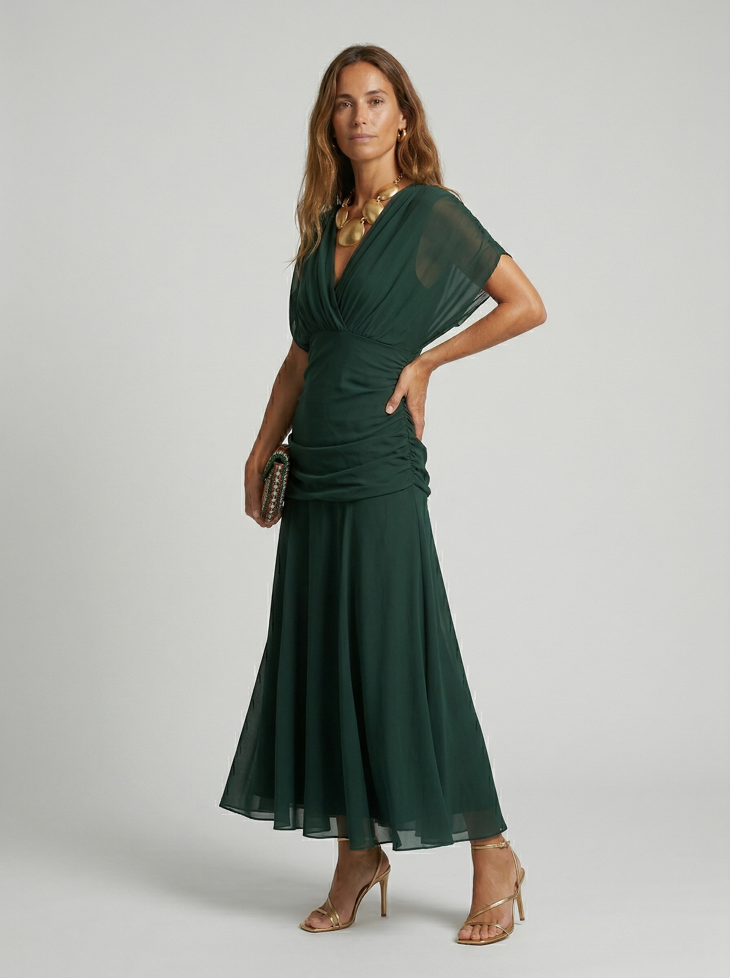 Velora | Vestido largo con cuello en V