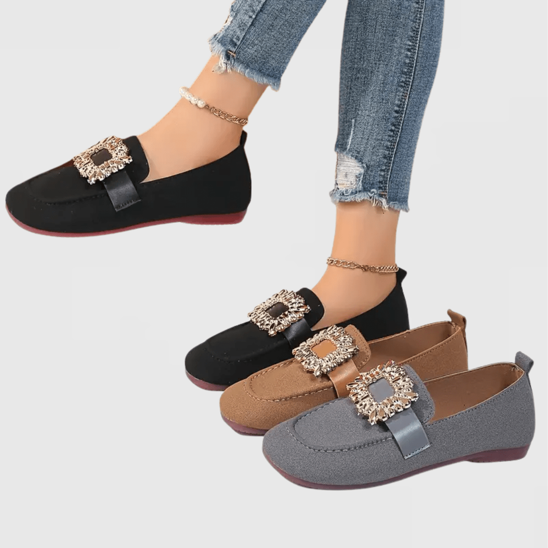 Fátima | Mocasín negro con hebilla decorativa