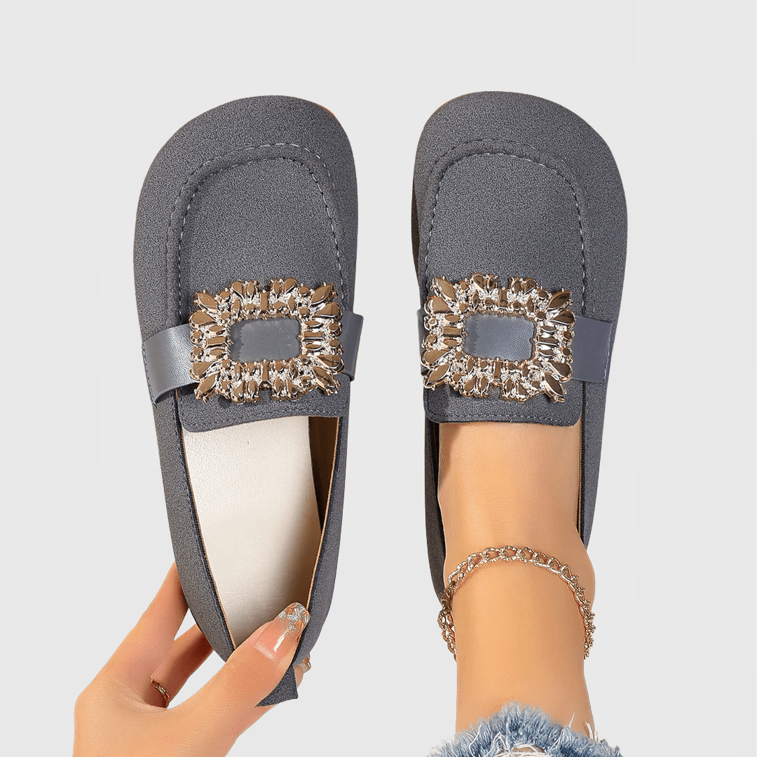 Fátima | Mocasín negro con hebilla decorativa