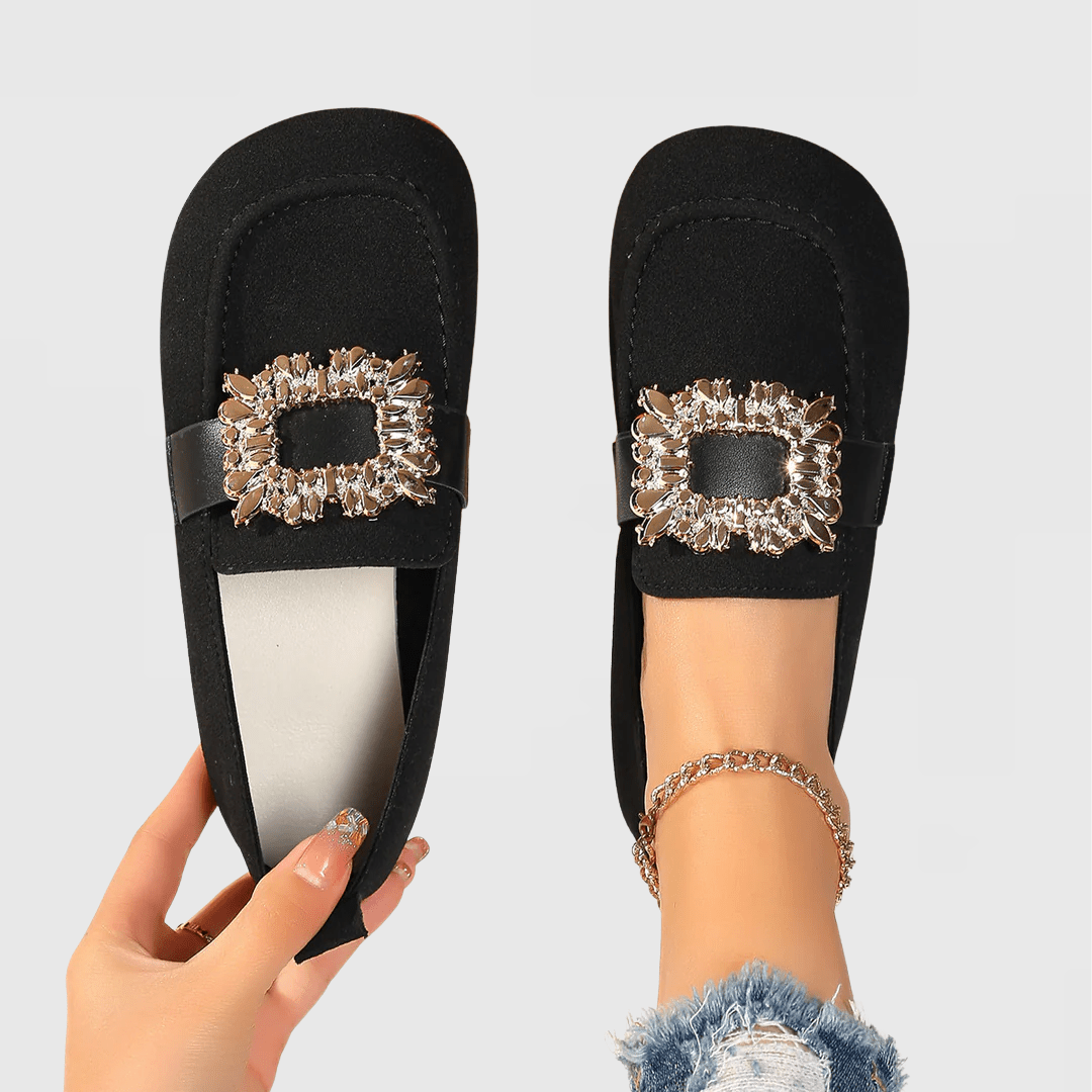 Fátima | Mocasín negro con hebilla decorativa