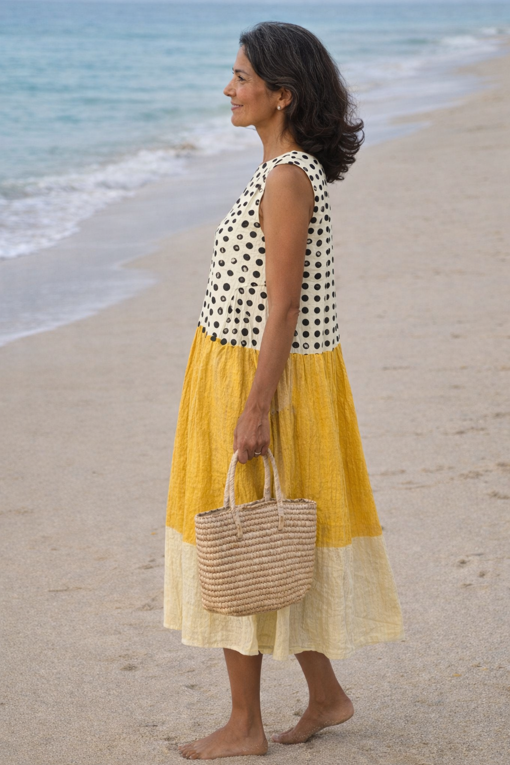 Lía | Vestido midi de color blocking con lunares