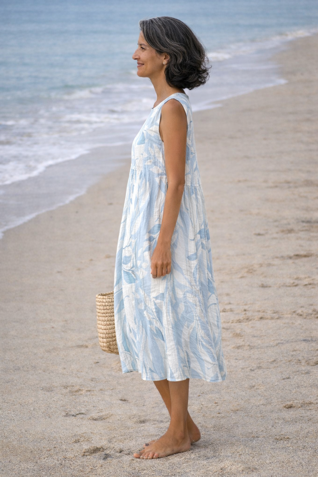 Alegría: Vestido midi con estampado de hojas