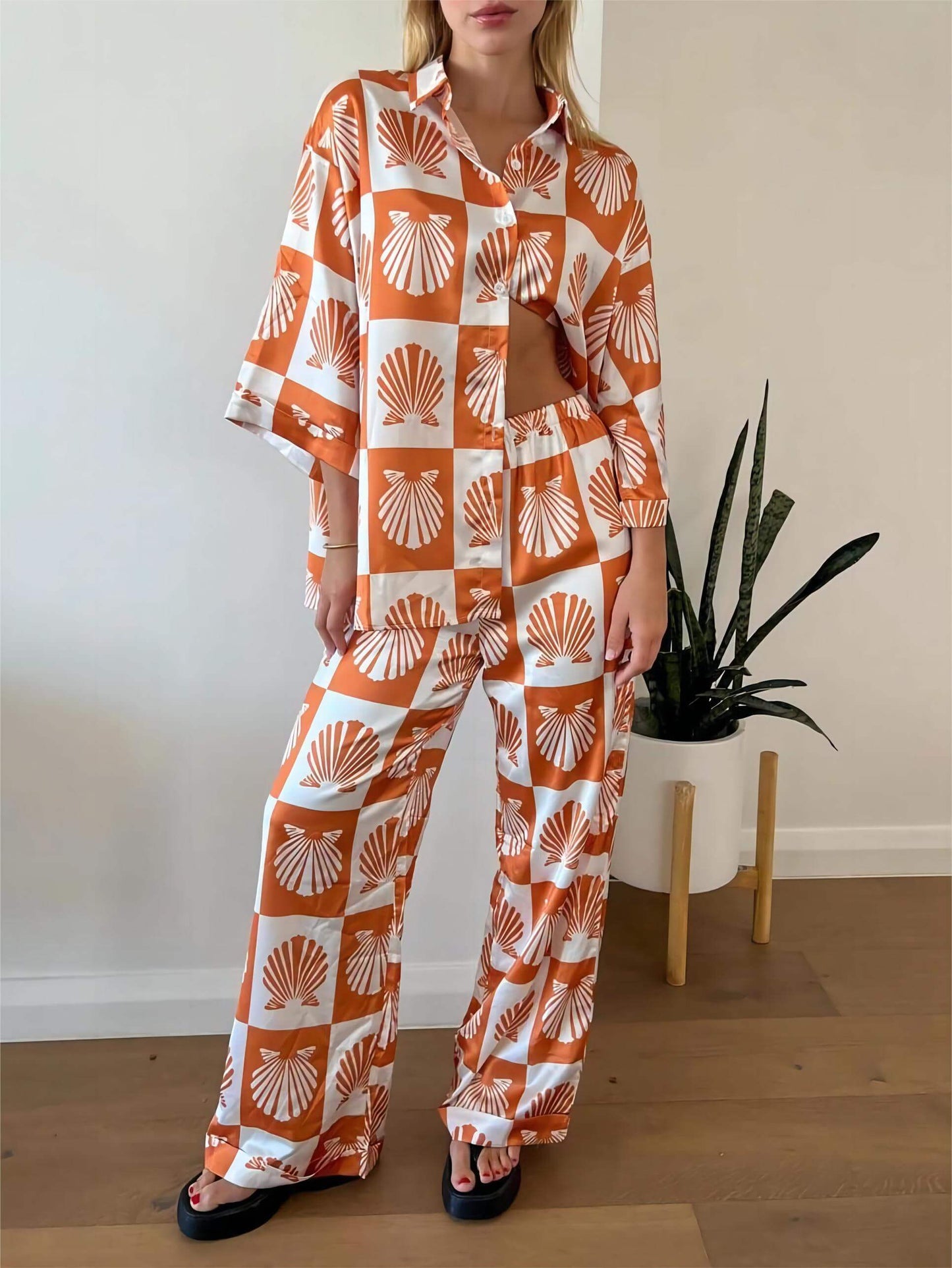 Conjunto de pantalones de pierna ancha con estampado de concha de satén especial