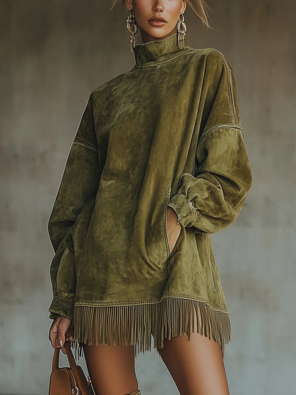 Vestido de cuello alto de ante sintético con dobladillo de flecos
