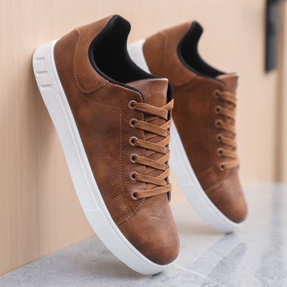 BERLIN – Zapatillas de cuero