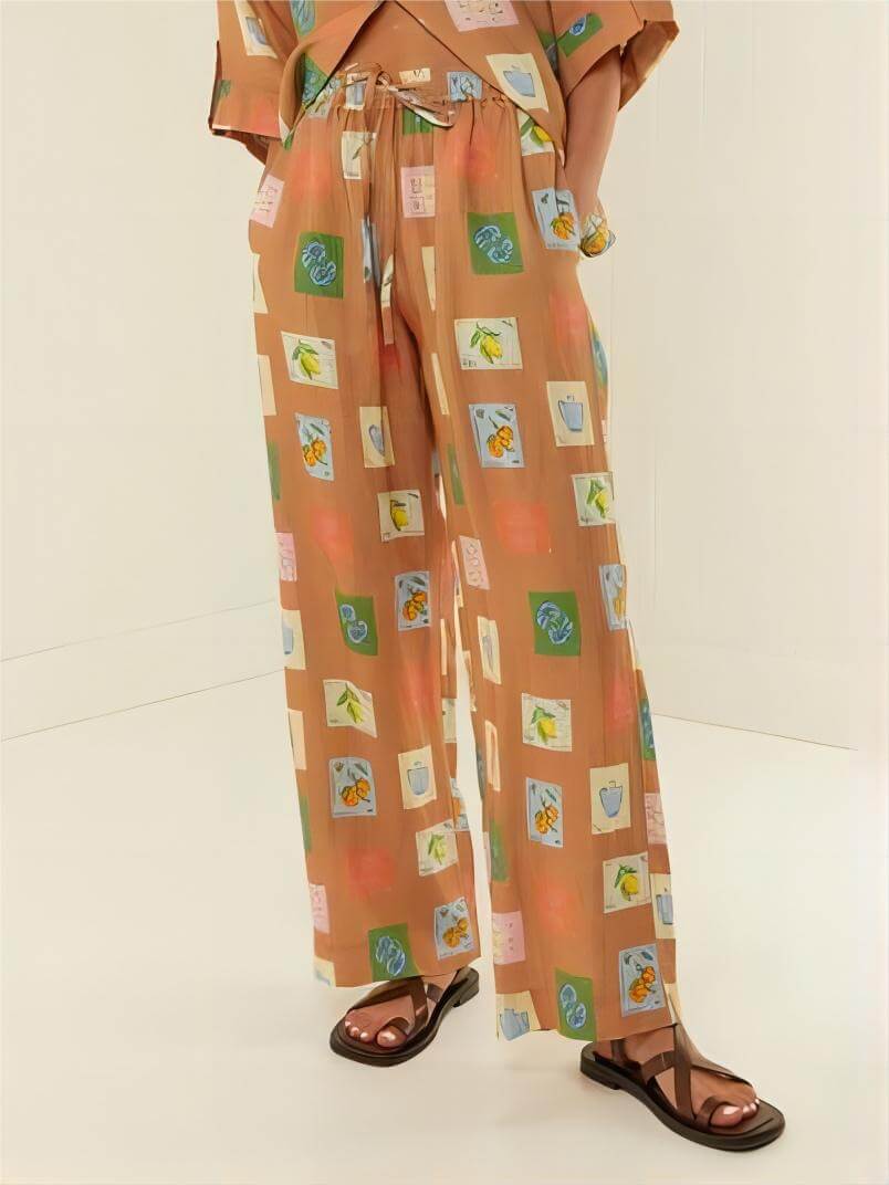 Conjunto de pantalones holgados de pernera ancha con estampado floral botánico étnico