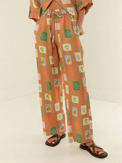 Conjunto de pantalones holgados de pernera ancha con estampado floral botánico étnico