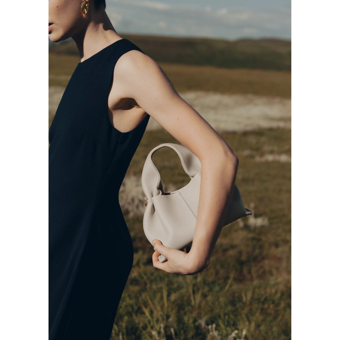 Sienne - bolso de cuero con forma de nube