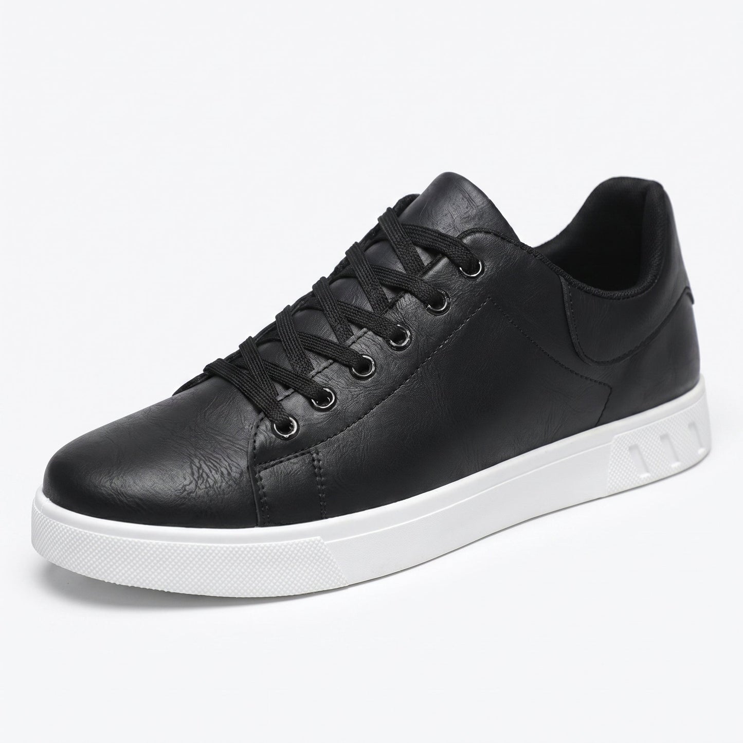 BERLIN – Zapatillas de cuero