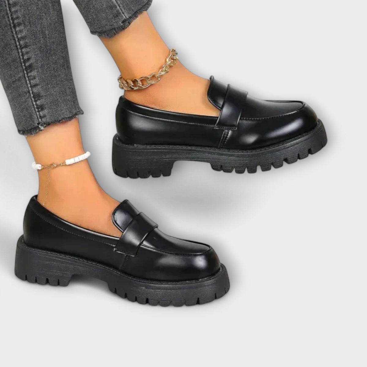 Ximena | Mocasín negro con plataforma
