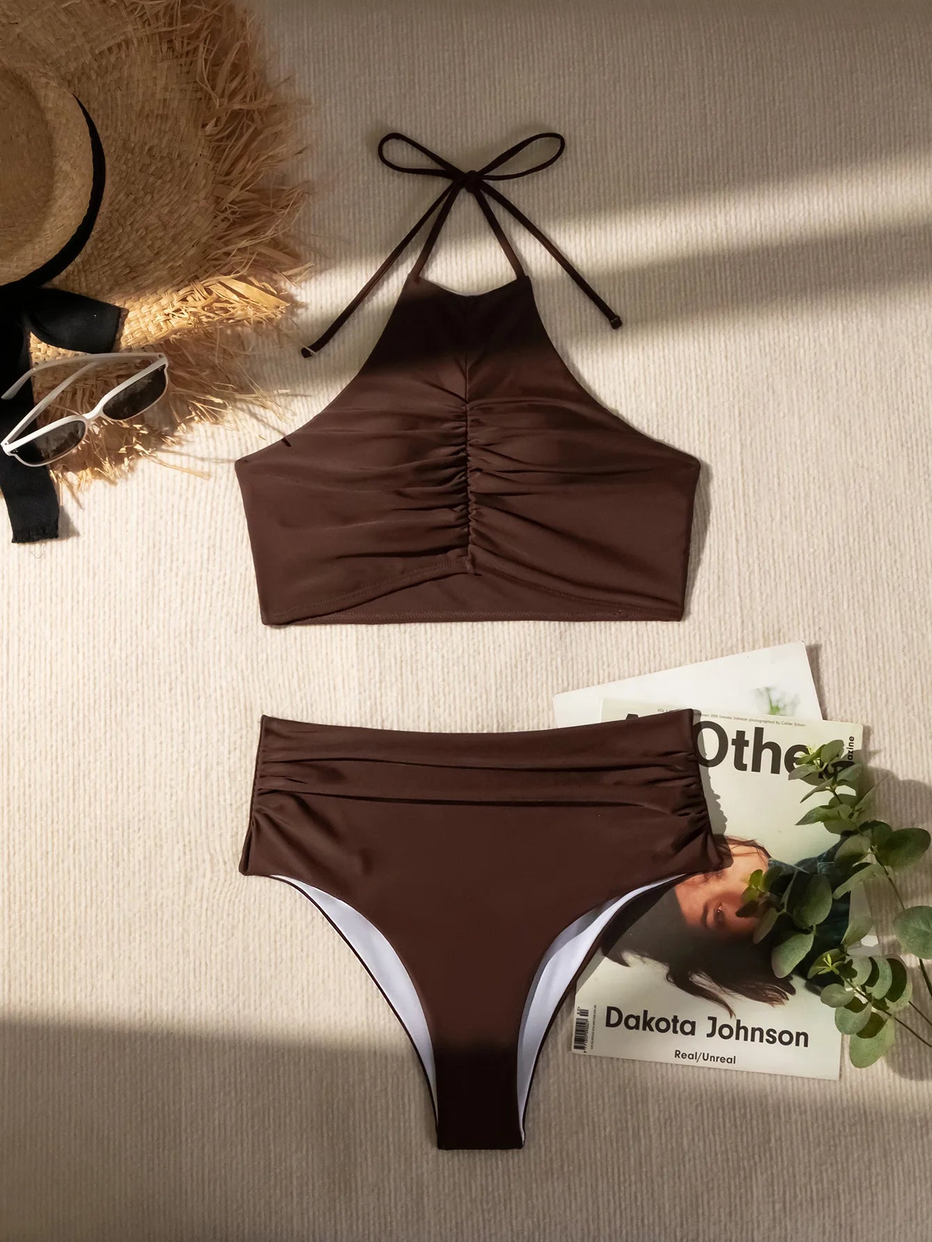 Bikini con Cuello Halter y Pliegues 2026