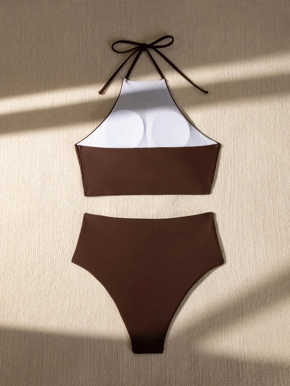 Bikini con Cuello Halter y Pliegues 2026