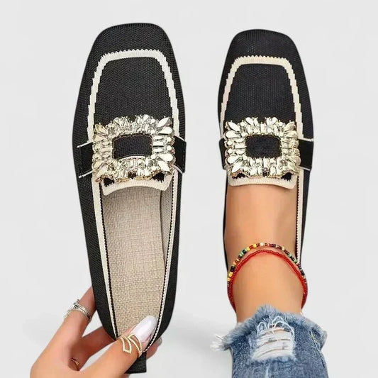 Silvia | Mocasín azul con hebilla decorativa