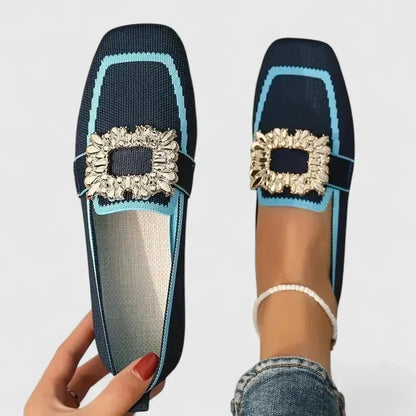 Silvia | Mocasín azul con hebilla decorativa