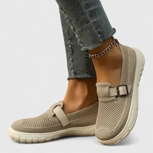 Olga | Mocasín negro de punto, de confort