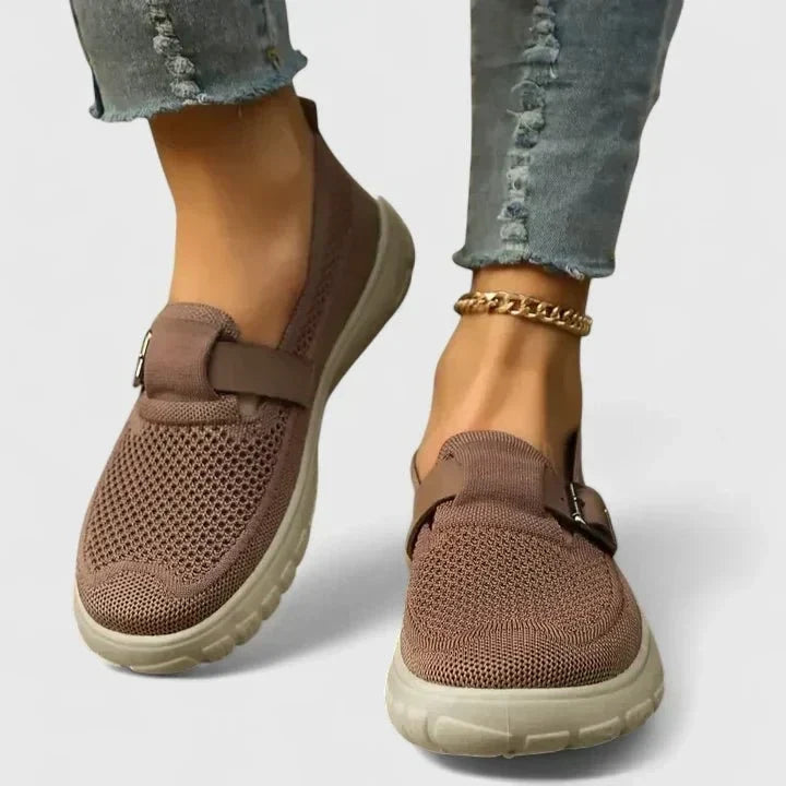 Olga | Mocasín negro de punto, de confort