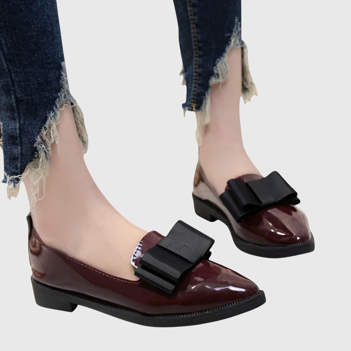Macarena | Mocasín burdeos charol con lazo
