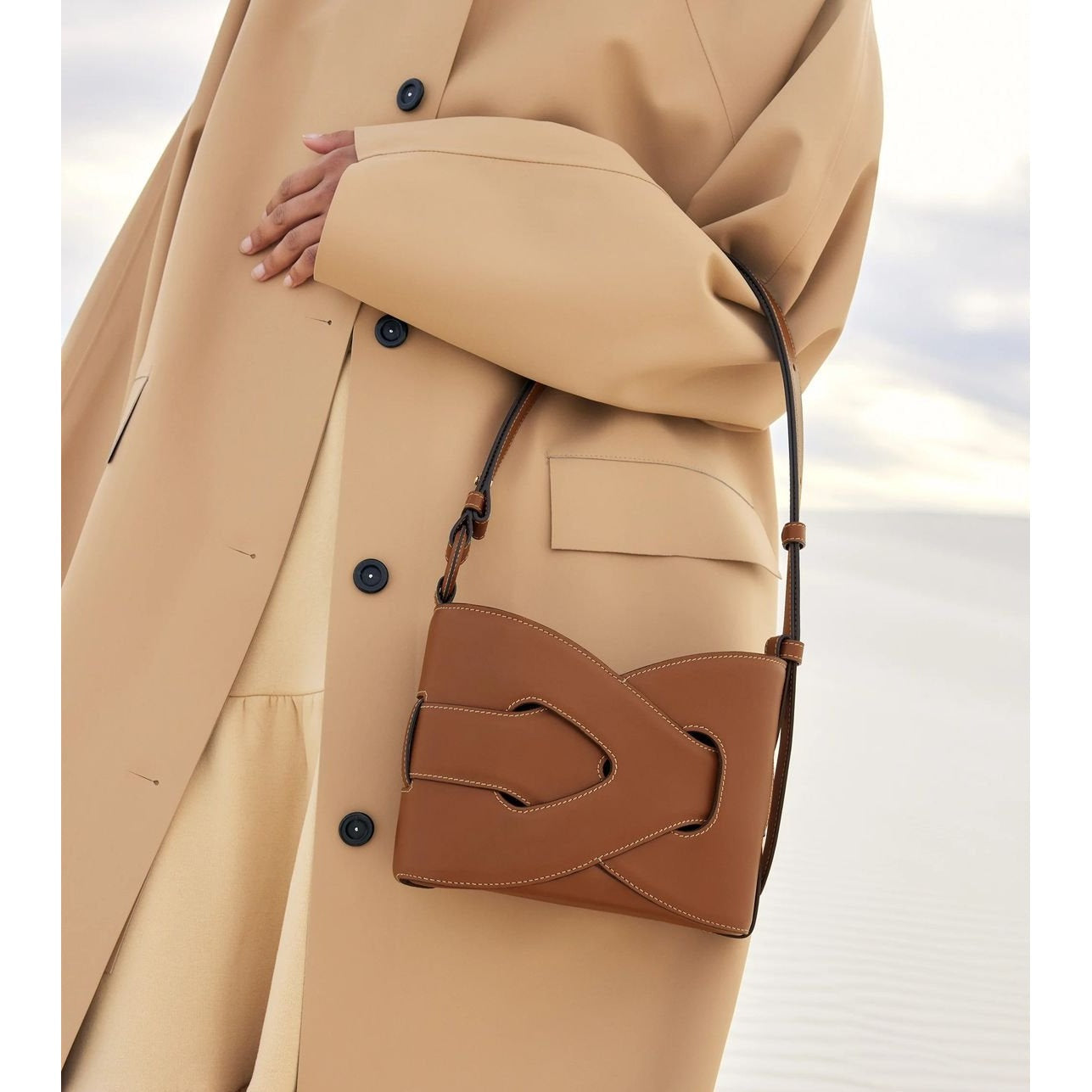 Entrelace - bolso de estilo minimalista de piel de plutonio