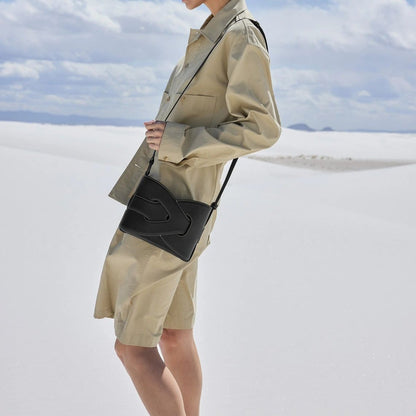 Entrelace - bolso de estilo minimalista de piel de plutonio