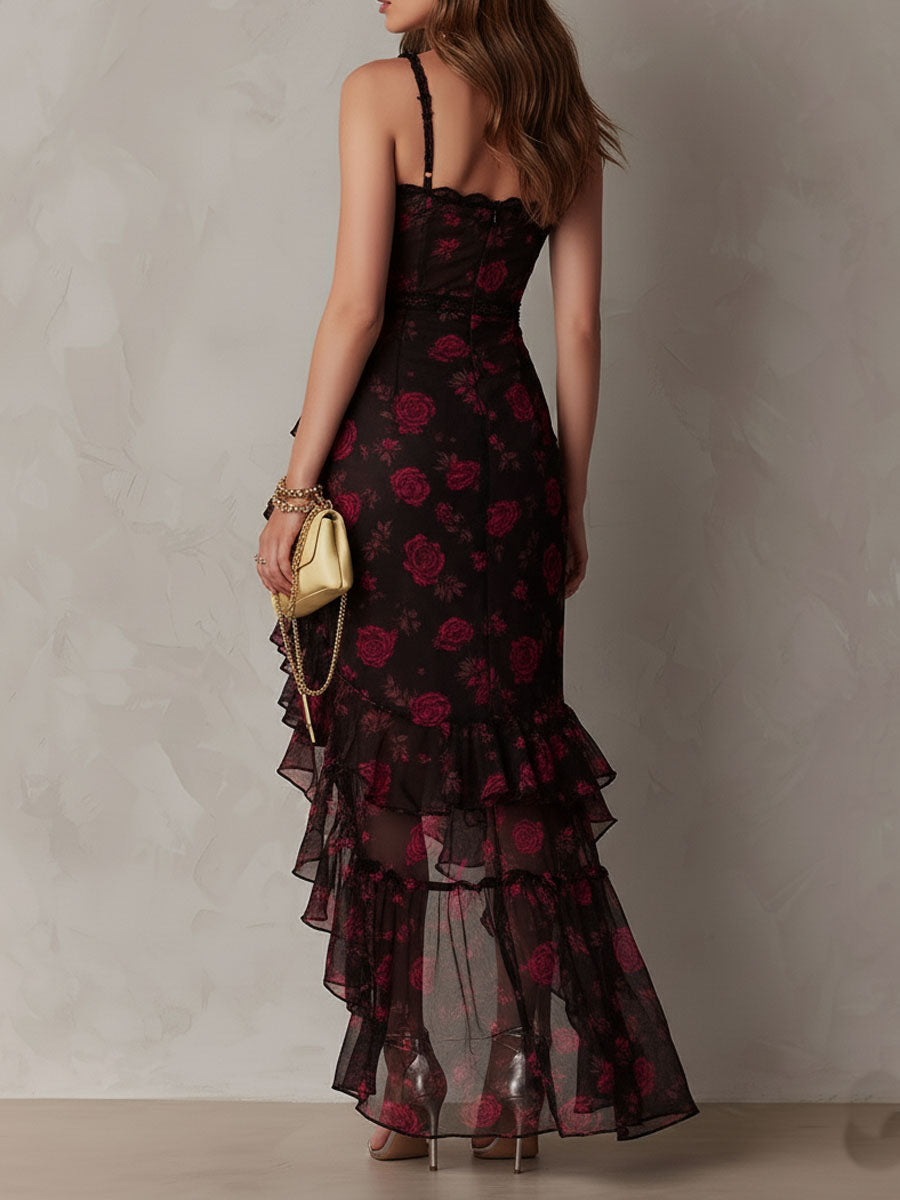 Vestido Chic Negro y Rojo con Estampado Floral, Fruncido y Volantes en el Dobladillo