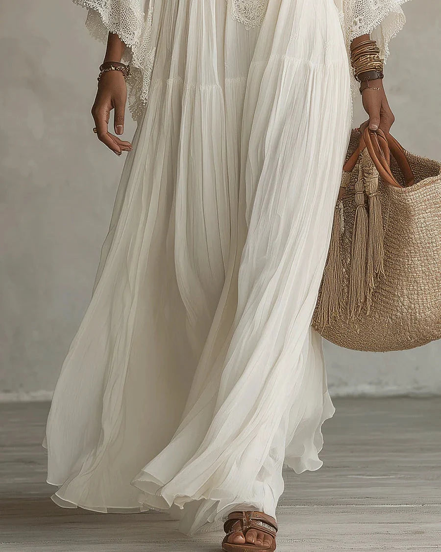 Velora | Vestido largo de gasa color marfil con mangas de murciélago y encaje blanco