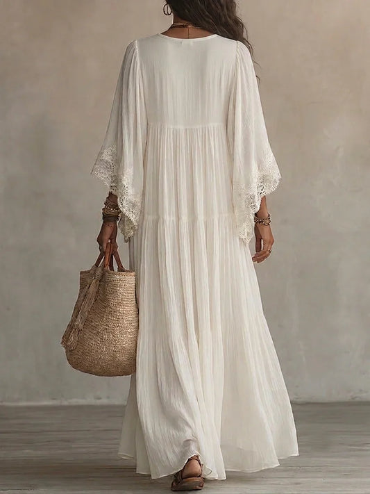 Velora | Vestido largo de gasa color marfil con mangas de murciélago y encaje blanco