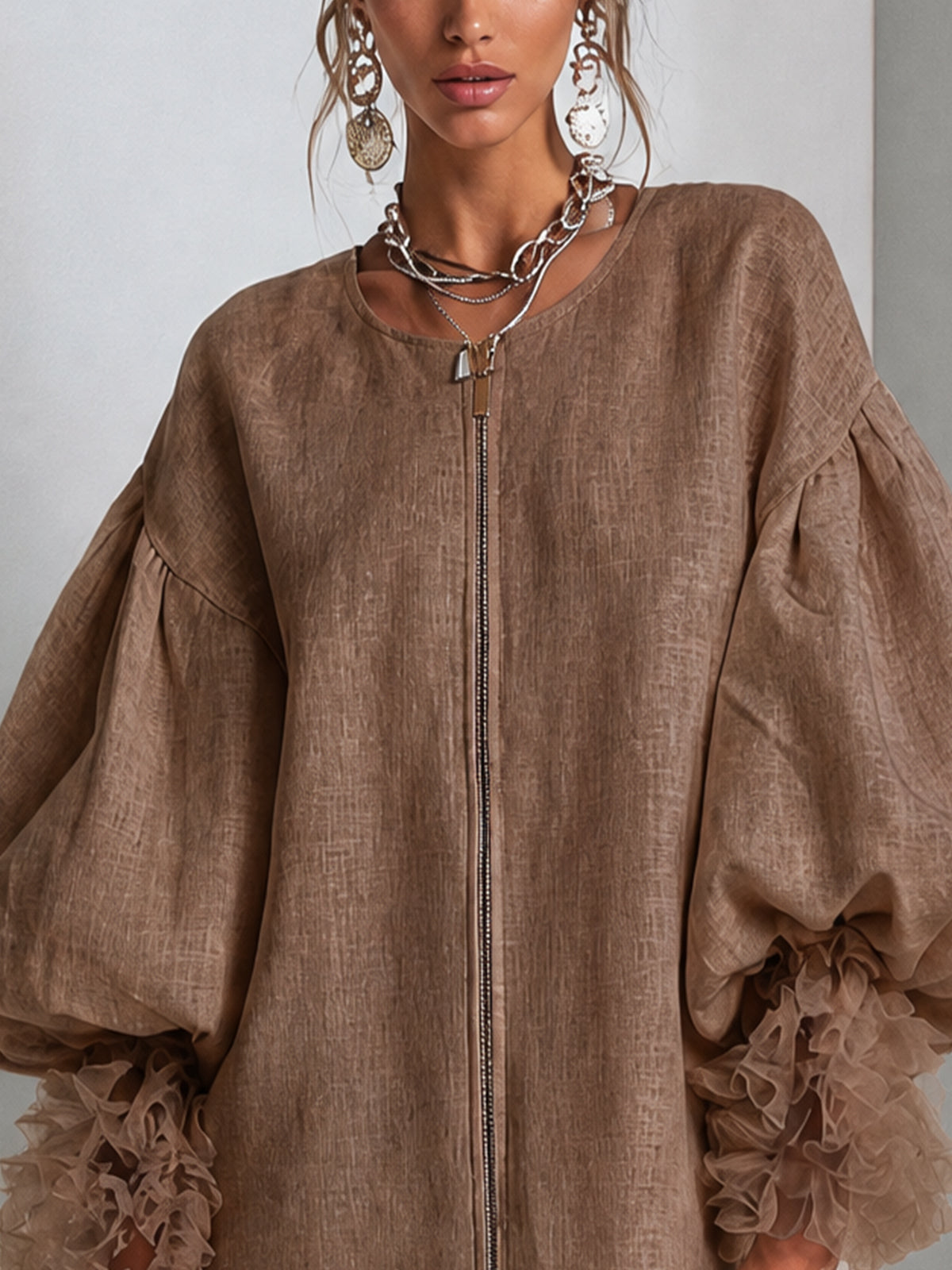 Vestido mini abullonado con cremallera frontal