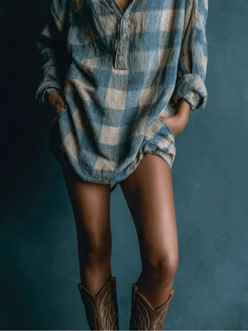 Vestido mini de manga larga con cuello henley y estampado a cuadros sueltos azul y blanco