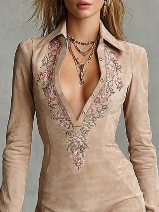 Vestido midi beige ajustado de ante con cuello de solapa floral