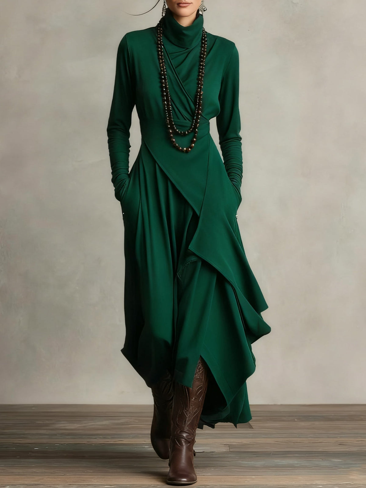 Vestido maxi plisado asimétrico de cuello alto morado