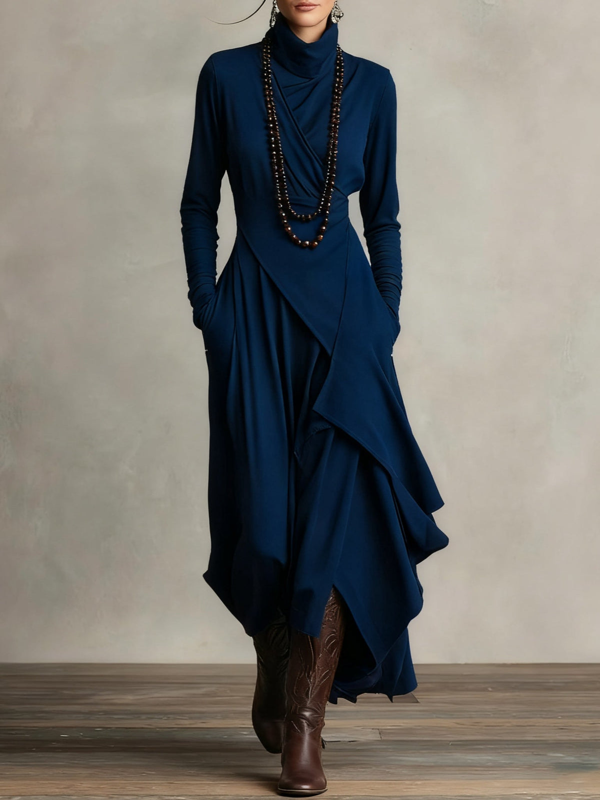 Vestido maxi plisado asimétrico de cuello alto morado