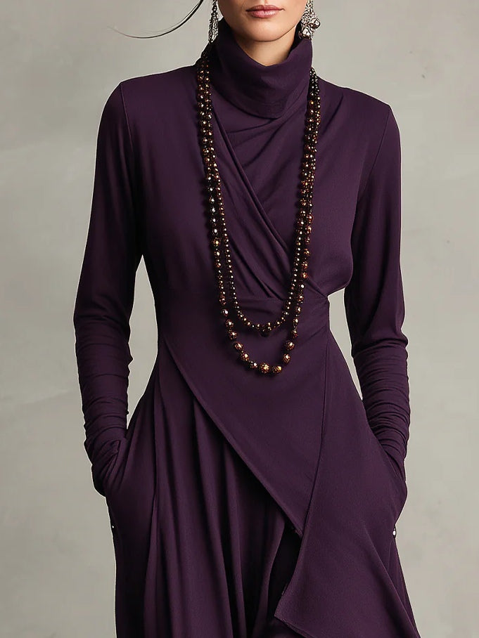 Vestido maxi plisado asimétrico de cuello alto morado