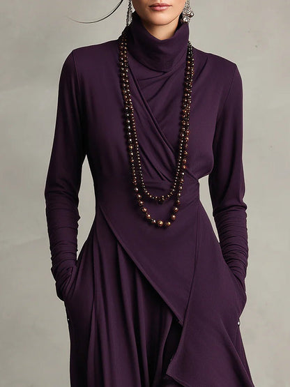 Vestido maxi plisado asimétrico de cuello alto morado