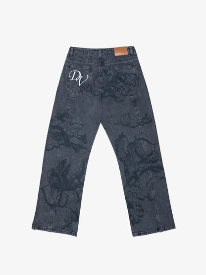 Vaqueros azules lavados con estampado de Cupido