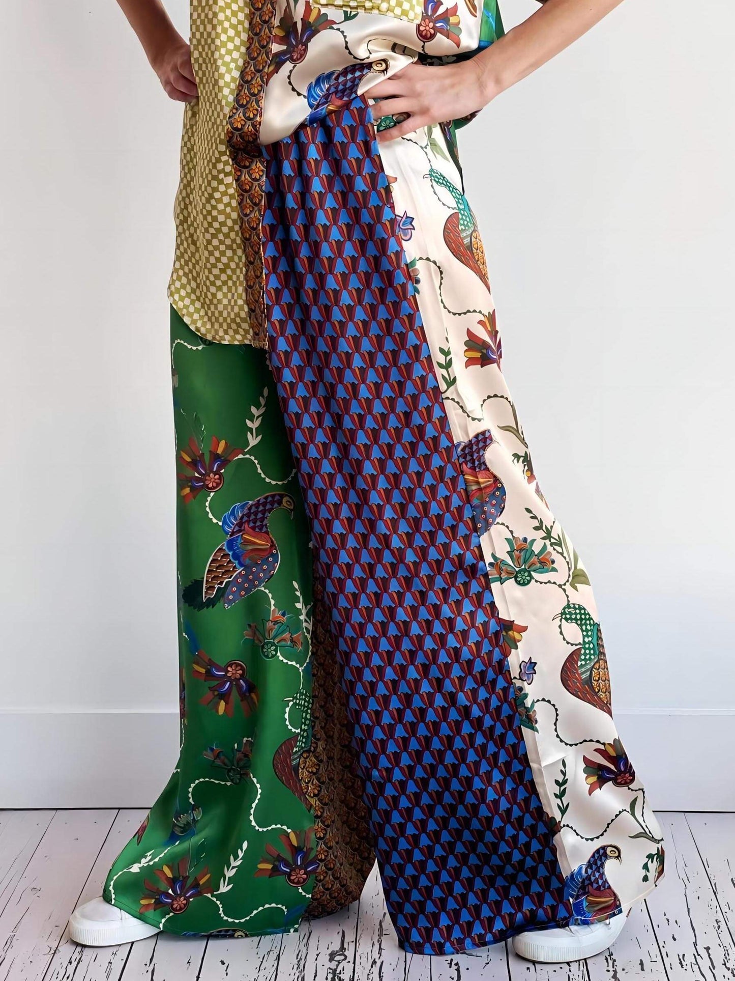 Conjunto de pantalones de pierna ancha sueltos con estampado folk especial