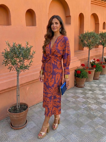 Vestido midi estampado elegante y versátil