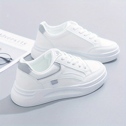 Zapatillas blancas chic de comodidad ligera