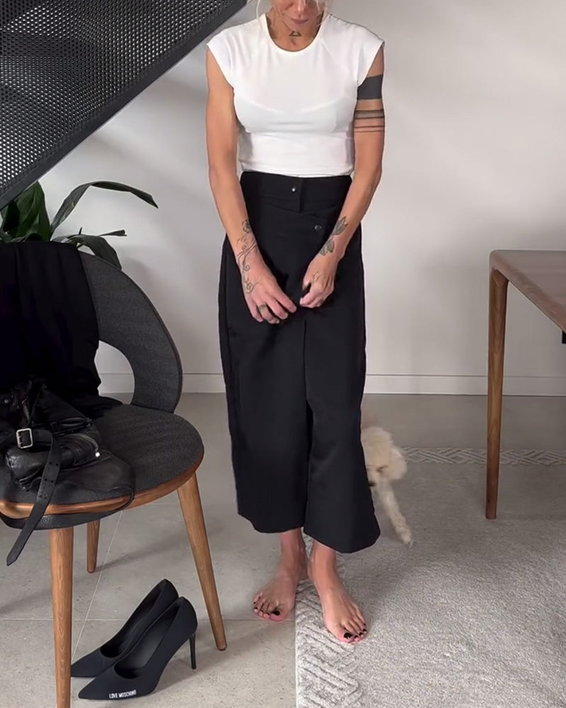 Pantalón casual liso de color único con corte asimétrico