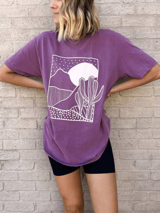T-Shirt mit Wüstenszenen-Print Berry