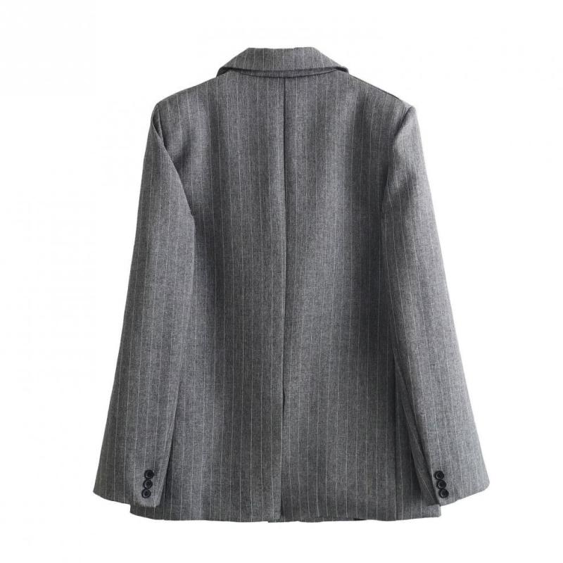 Blazer Rayas Diplomáticas Gris con Solapa Clásica