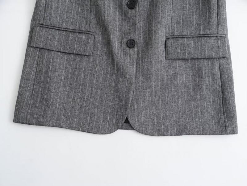Blazer Rayas Diplomáticas Gris con Solapa Clásica