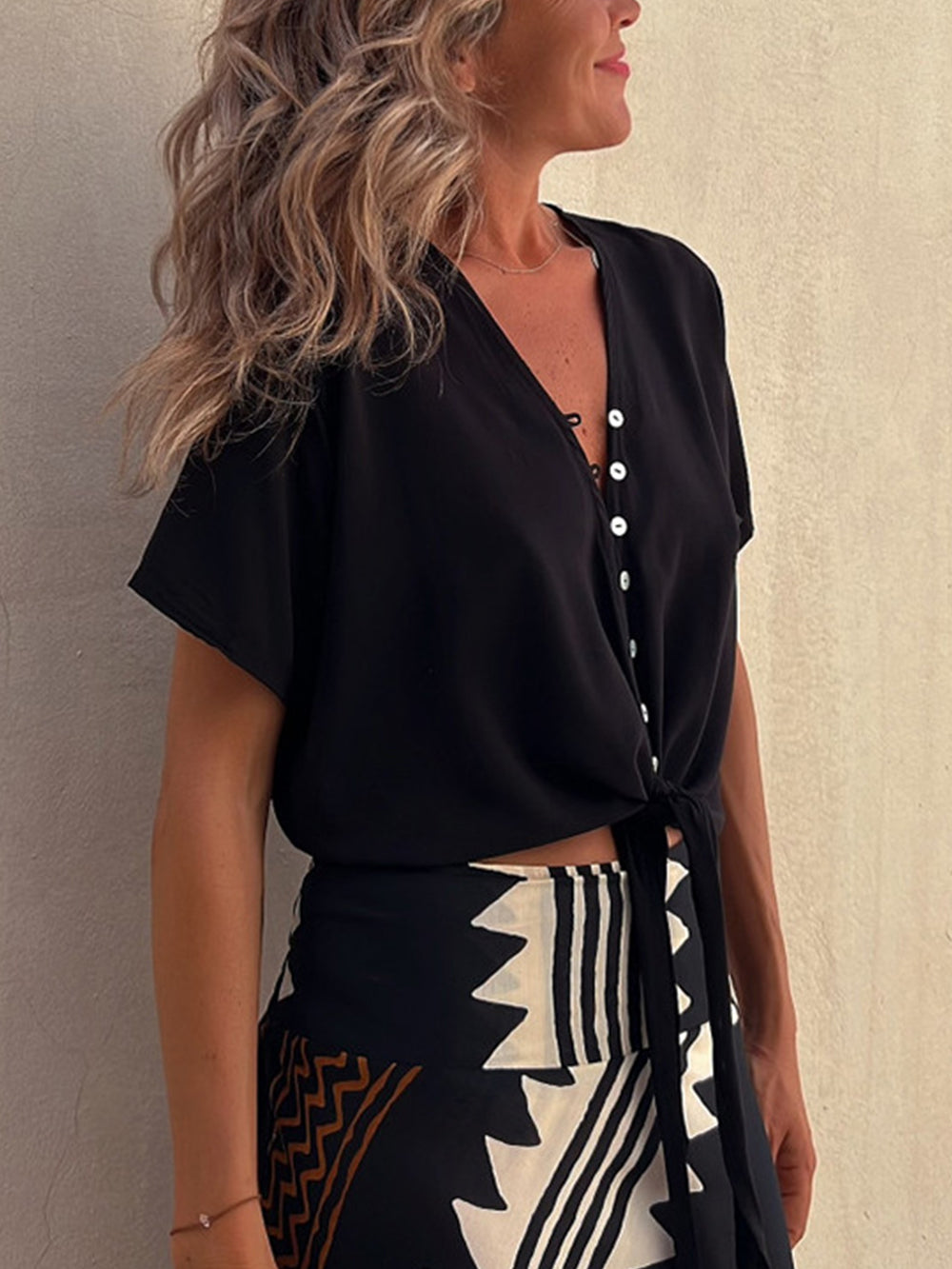 Top casual con cuello en V de gasa de seda helada