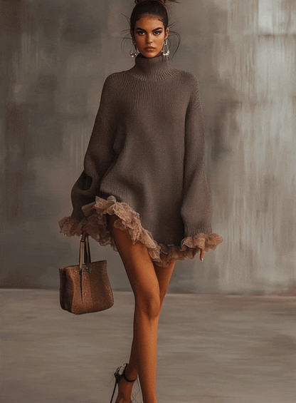 Vestido suéter marrón con cuello alto y dobladillo con volantes