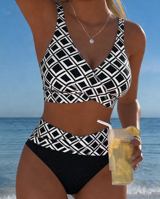 Bikini de dos piezas seductor con copa tipo sujetador y diseño de diamantes brillantes